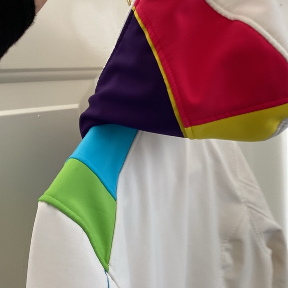 Spyder Women’s White Soft Shell Fleece Lined Jacket with Colorblock Hood. Medium - Picture 8 of 14
